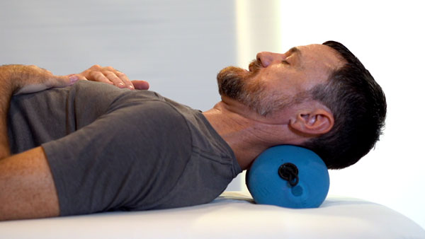 Neck self massage with the Deep Tissue Roller